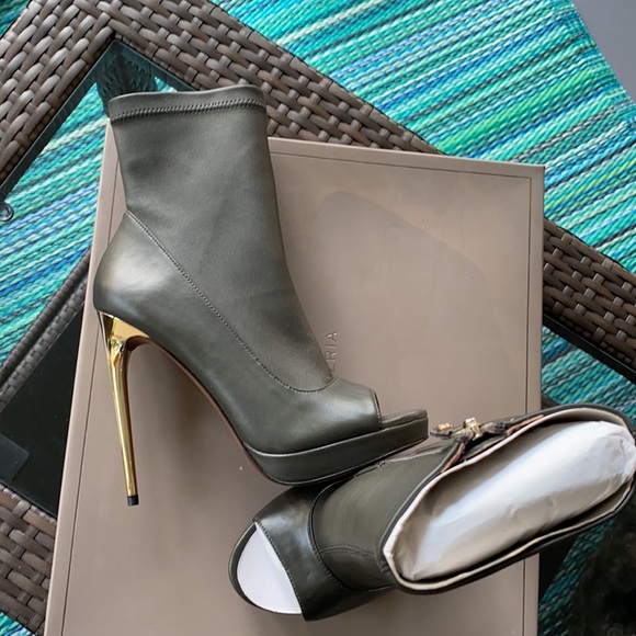 Booties - Picture 2 of 6